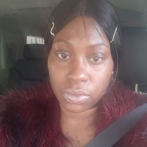 Meet your Posher, Candice